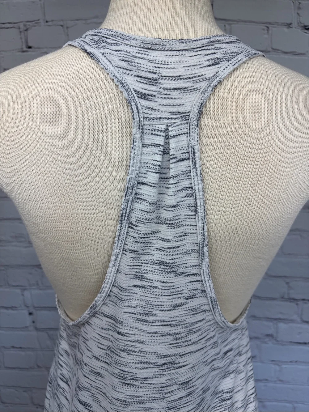 Lululemon 105 F Singlet Athletic Tank Top Tiger Space Dye Black White Sz 6/8